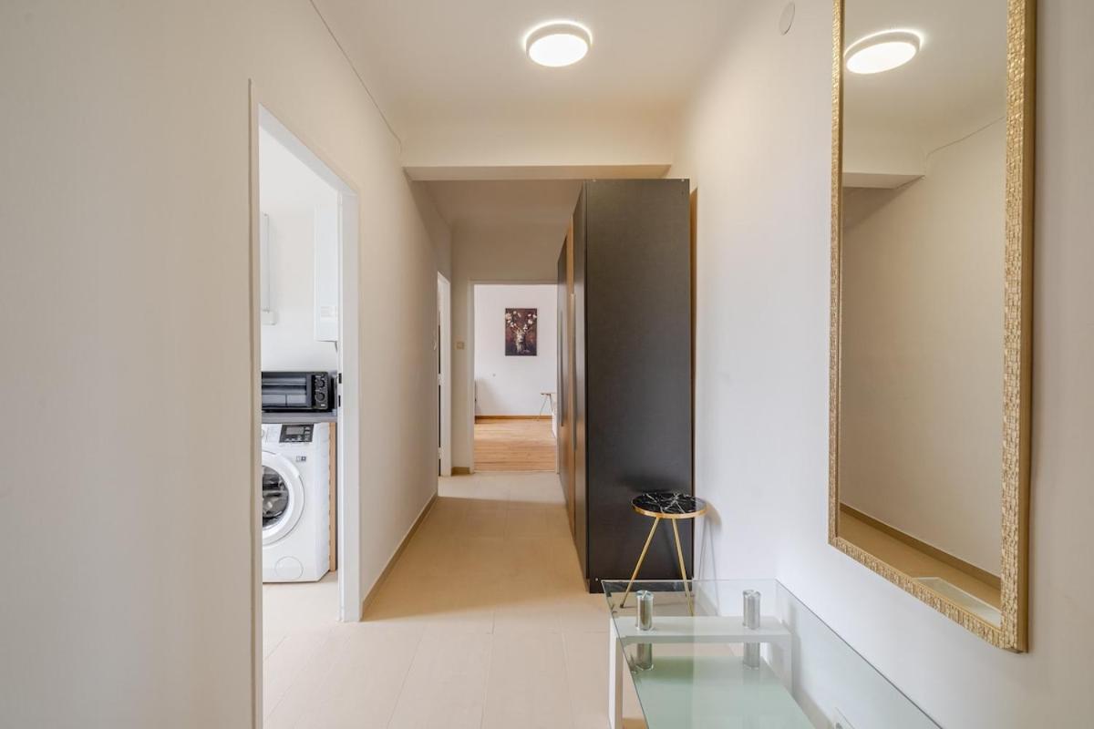10 Minutes To City Centre And Next To Wien Hbf And Easy From Airport Extérieur photo