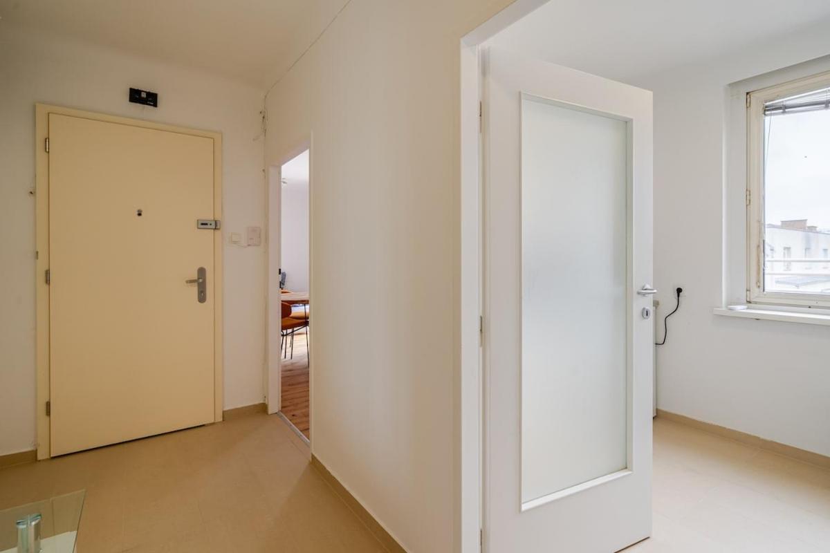 10 Minutes To City Centre And Next To Wien Hbf And Easy From Airport Extérieur photo